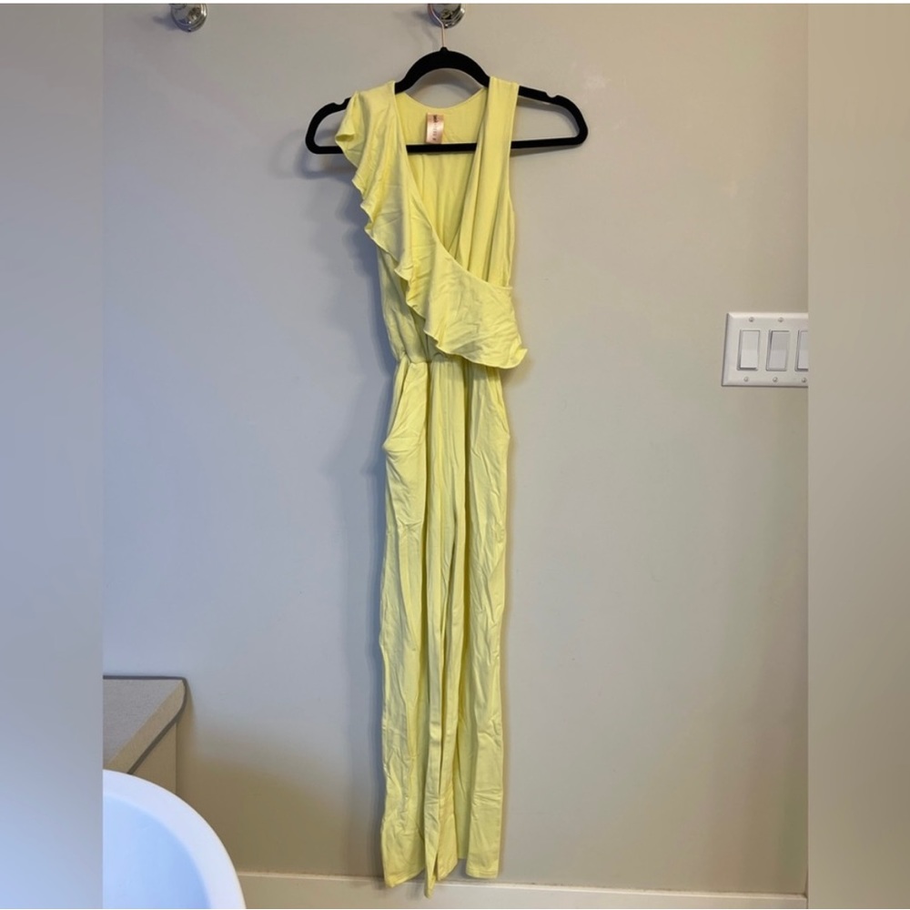 3XS Smash Tess romper in yellow